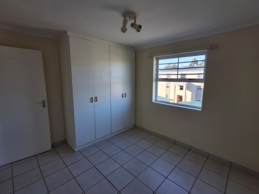 To Let 2 Bedroom Property for Rent in Vredekloof Western Cape